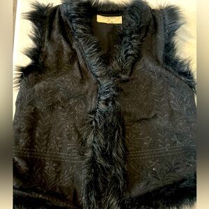 Miss Me Vintage faux fur vest embroidery pattern size S